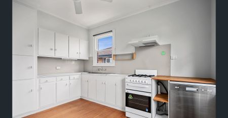 Classical style & perfectly positioned - Photo 3