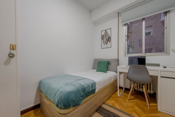 Calle de Francisco Gervás, Madrid, Community of Madrid 28020 - Photo 1