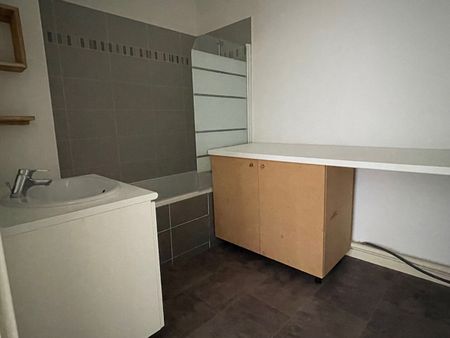 Location Appartement 2 pièces 50m² - Photo 2