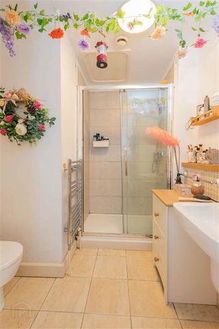 Apt 17 The Hull Building, 35 Annadale Crescent, Belfast, BT7 3NE - Photo 4