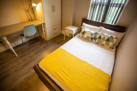 5 bedroom terraced house to rent - Photo 4