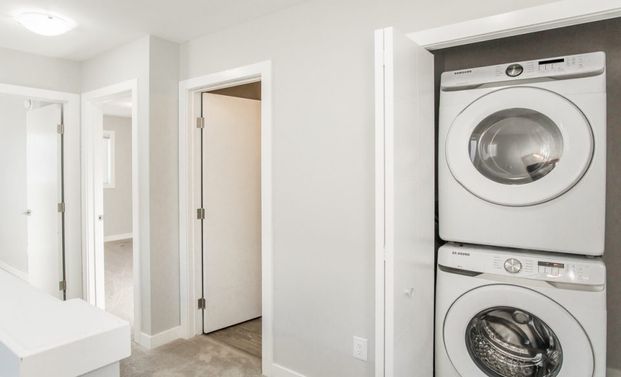 52 Crystal, Winnipeg, MB - Photo 1