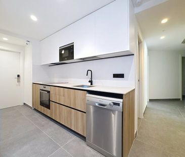 Calle Cuatro Amigos, Madrid, Community of Madrid 28029 - Photo 5