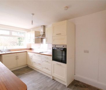 2 bedroom semi-detached house to rent - Photo 5