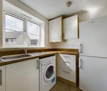 2 bedroom flat to rent - Photo 6