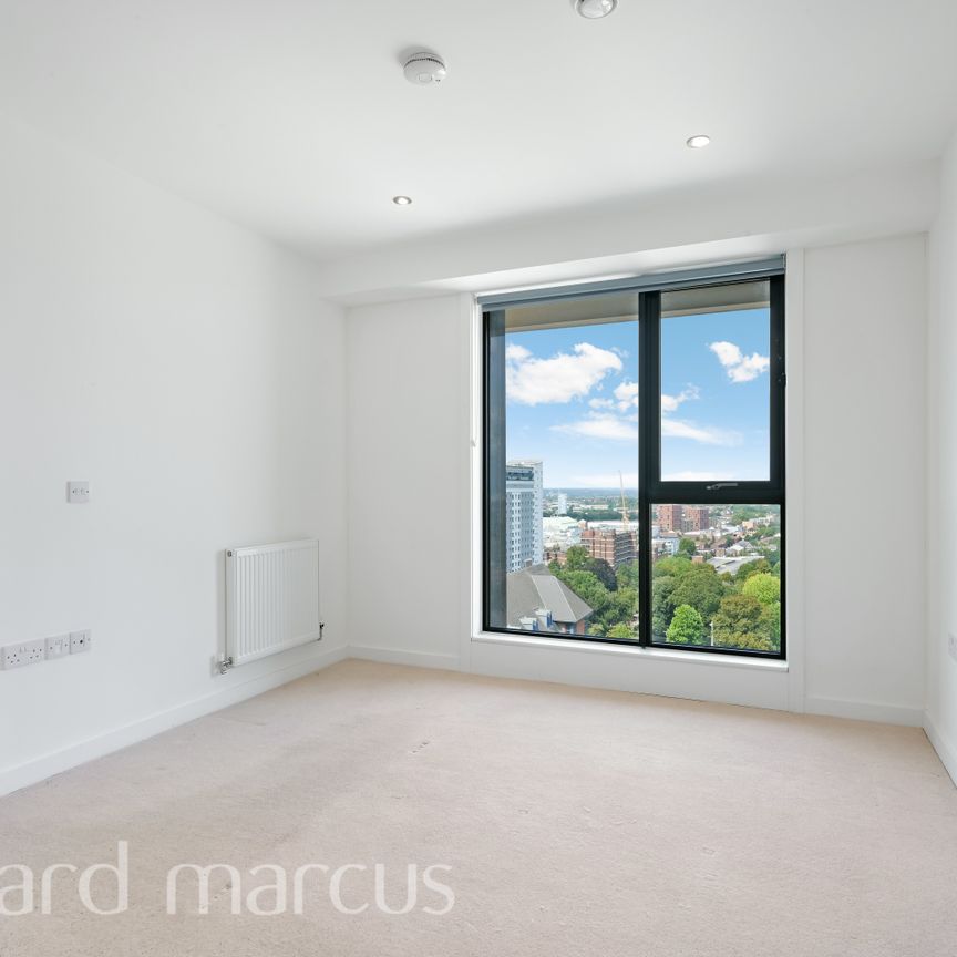 Sutton Court Road, Sutton - Photo 1