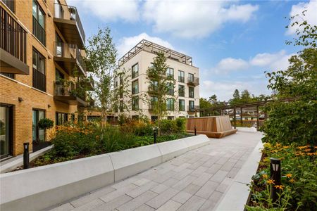 Modern one bedroom apartment in a unique development at the edge of the Pantiles - Photo 4