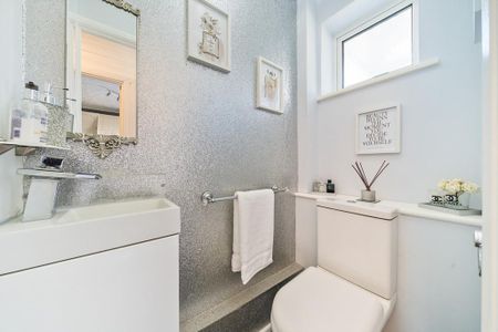 3 bedroom terraced house to rent - Photo 4