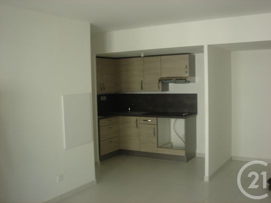 Location Appartement 3 pièces 60m² MARSEILLE 12ème - Photo 1