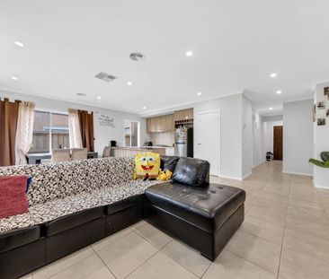 Stunning 3 bedroom home - Photo 2