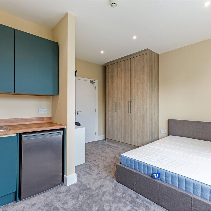 Fulham Palace Road, London, SW6 studio to rent - Photo 1