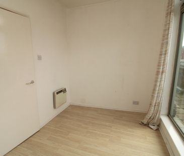 £1,200 - To Let - Photo 5