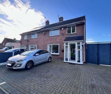 3 bedroom semi-detached house to rent - Photo 5