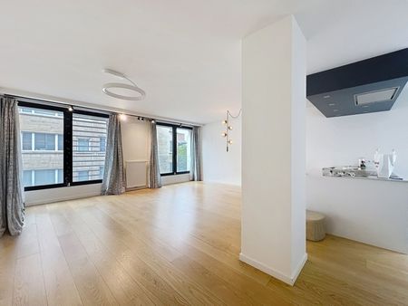 Appartement te huur in Ixelles - Photo 4
