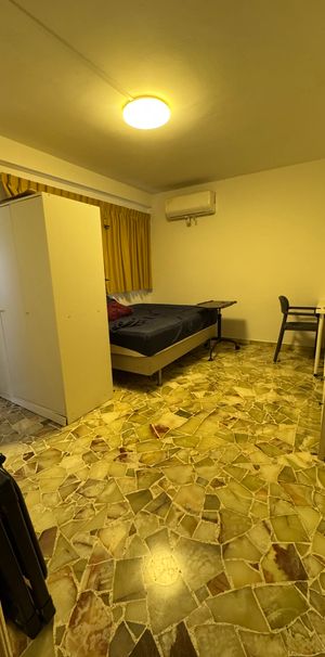1 Bedroom HDB_FOUR_ROOM at Hougang - Photo 1