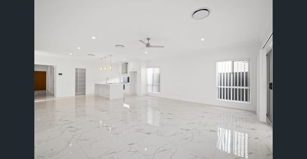 NEW BUILD - Stunning Family Home - Photo 1