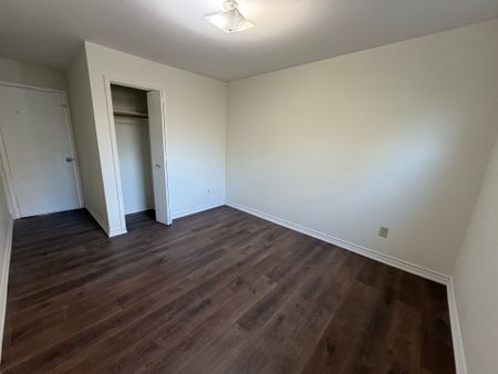 For Lease - 15 Abigail Place, Toronto, Ontario - Photo 3