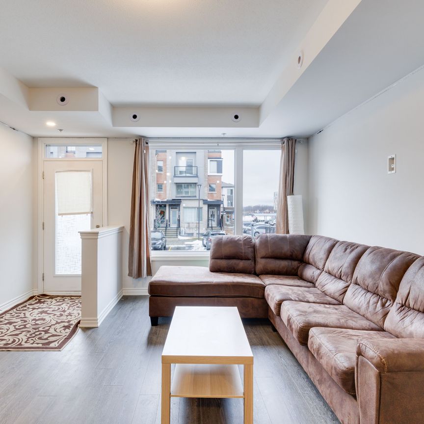For Lease - 637 Makwa Private Unit# 98, Manor Park - Cardinal Glen and Area, Ontario - Photo 1