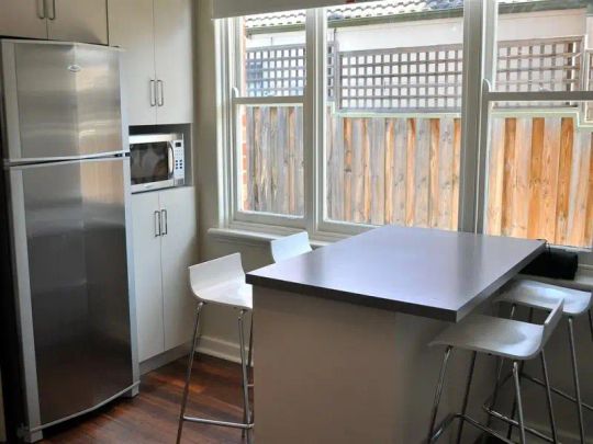 “Low Maintenance Living - Fully Furnished 2x1” - Photo 1