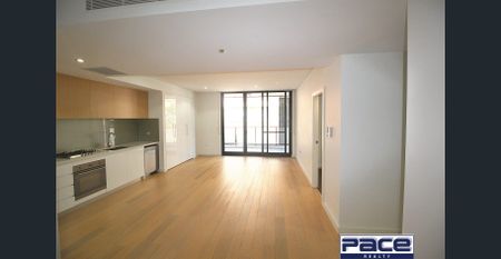 LUXURY TWO BEDROOM+STUDY APARTMENT NEAR STATION - Photo 4