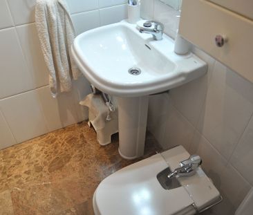 Piso de alquiler en Carrer de Miquel Ribes Llopis, Centre - Photo 3