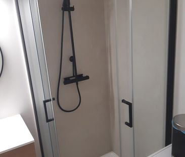 Ruim en lichtrijk appartement - centrum Gavere. - Foto 4