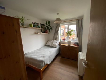 2 Bed Flat, Fulton Road, S6 - Photo 4