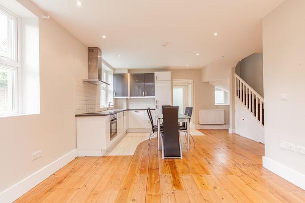 3 bedroom detached house to rent - Photo 1