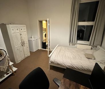 Room in a Shared Flat, Kirkstall Road, SW2 - Photo 6