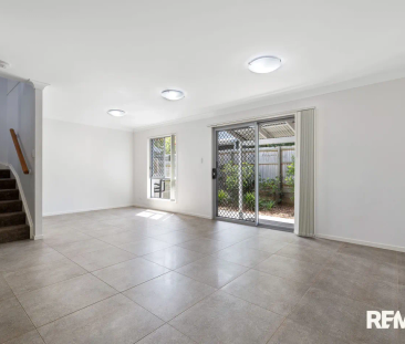 Modern Four-Bedroom Townhouse in a Convenient Thornlands Location - Photo 1