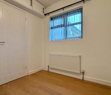 22 Irwin Place, Donaghcloney, BT66 7LN - Photo 5