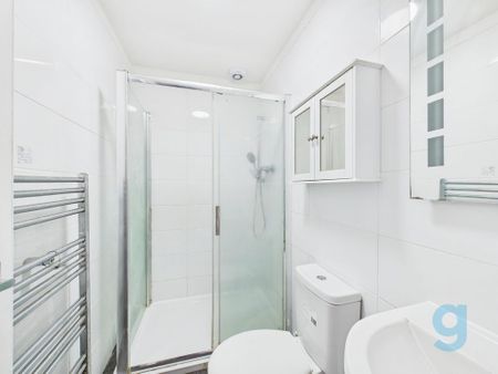 6 bedroom house of multiple occupation to rent - Photo 2