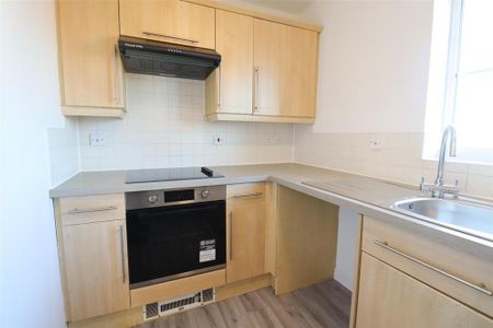 2 bedroom apartment to rent - Photo 4