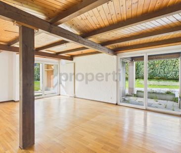 Bright 5.5-room duplex house with balcony, Dietlikon - Photo 1