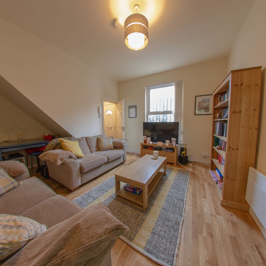 Providence Avenue, Leeds, LS6 2HN - Photo 1