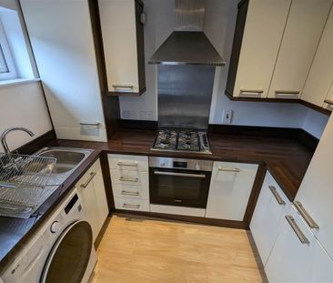 Apartment 17 Strand Central 29 Hillfoot Street, Belfast, BT4 1JL - Photo 6