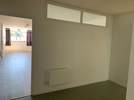 A louer très grand T5 110 M2 avec trois chambres et grand salon/séjour saint Anne du Portzic-Technopole - Photo 2