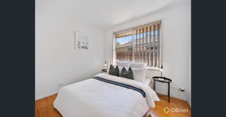 A LIGHT FILLED LITTLE GEM! - Photo 3