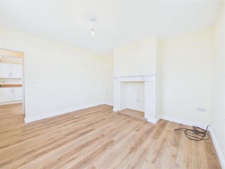 2 bedroom cottage to rent - Photo 2