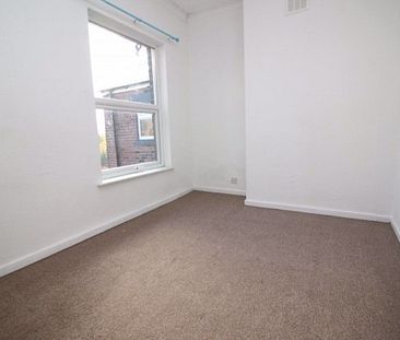 3 Bedroom Terraced House - Photo 1