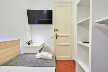 Carrer de Casp, Barcelona, Catalonia 08010 - Photo 2