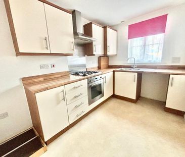 2 bedroom end of terrace house to rent - Photo 3