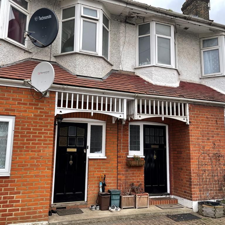 5 bedroom terraced house to rent - Photo 1