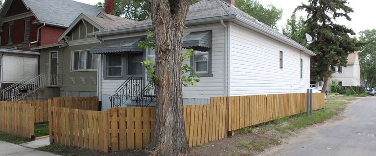 Saint John House | 1969 St John Street, Regina - Photo 1