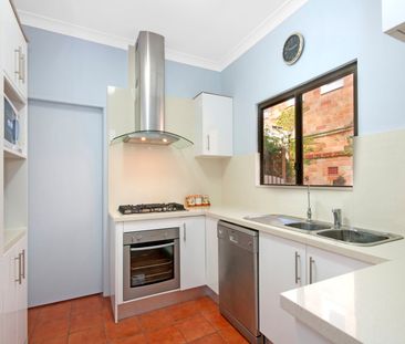 9 Range St, Chatswood NSW 2067 - House For Rent | Domain - Photo 3