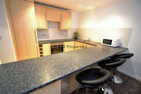 Stretford Road, Hulme, Manchester, M15 - Photo 4