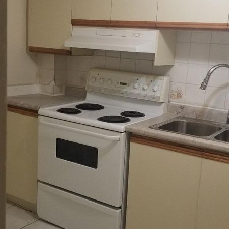 For Lease - 103 Radley Street, Vaughan, Ontario - Photo 4