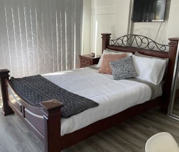 LOW MAINTENANCE STUDIO LIVING! - Photo 1