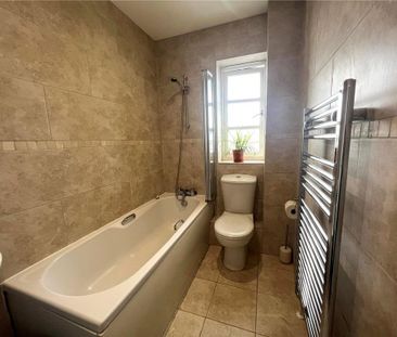 3 bedroom terraced house to rent - Photo 6