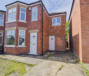 3 bedroom semi-detached house to rent - Photo 6